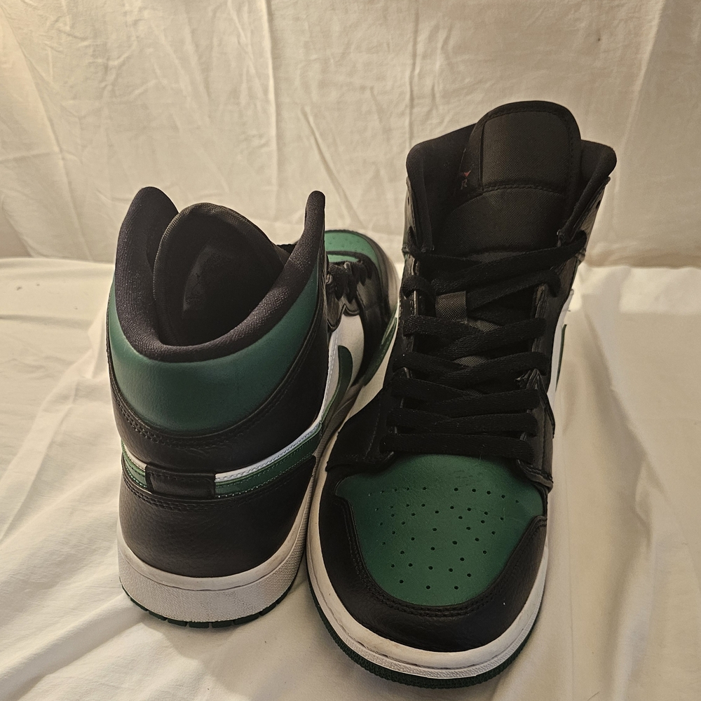 Men's Black and Green Sneakers
